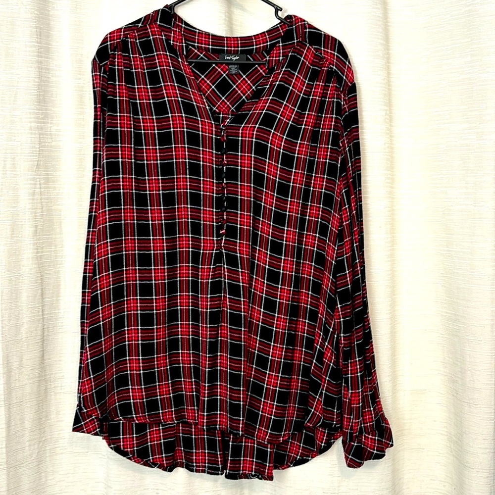 Lord & Taylor plaid red, Black, white long sleeved shirt women's Size 3x